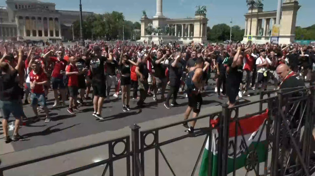 „Zorganizowanie Euro 2020 to najbardziej fantastyczna rzecz, jakiej kiedykolwiek doświadczyłem”, twierdzi węgierski kibic w Budapeszcie, gdzie kibice zebrali się na kilka minut przed meczem z Portugalią w swoim pierwszym meczu.
