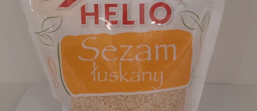 Jedna partia sezamu łuskanego HELIO znika ze sklepowych półek. Główny Inspektorat Sanitarny poinformował o wykryciu w produkcie bakterii Salmonella. 