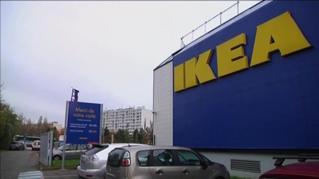 Francuski sąd skazał dwóch byłych dyrektorów oddziału IKEA i samą firmę, za szpiegowanie pracowników i tzw. „niewygodnych klientów”. Sąd w Wersalu nakazał IKEA zapłacenie 1,2 mln euro grzywny. Byli dyrektorzy dostali kary 1,5 roku więzienia w zawieszeniu. Wyrok potwierdził, że w latach 2009-2012 francuska IKEA wykorzystywała nielegalnie zdobyte informacje, aby pozbywać się pracowników i budować bazy tzw. „kłopotliwych klientów”.