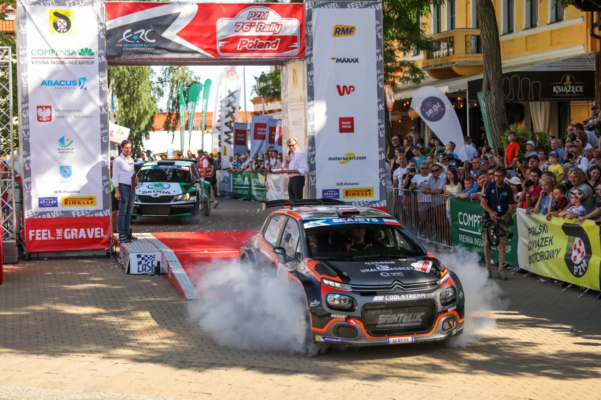 ORLEN 77. Rajd Polski zainauguruje 69. sezon rajdowych mistrzostw Europy (FIA ERC). Niezwykle mocna stawka zawodników rusza już dziś do walki z Mikołajek, a rywalizację zakończy na ulicach Warszawy, w niedzielę, 20 czerwca wieczorem. 