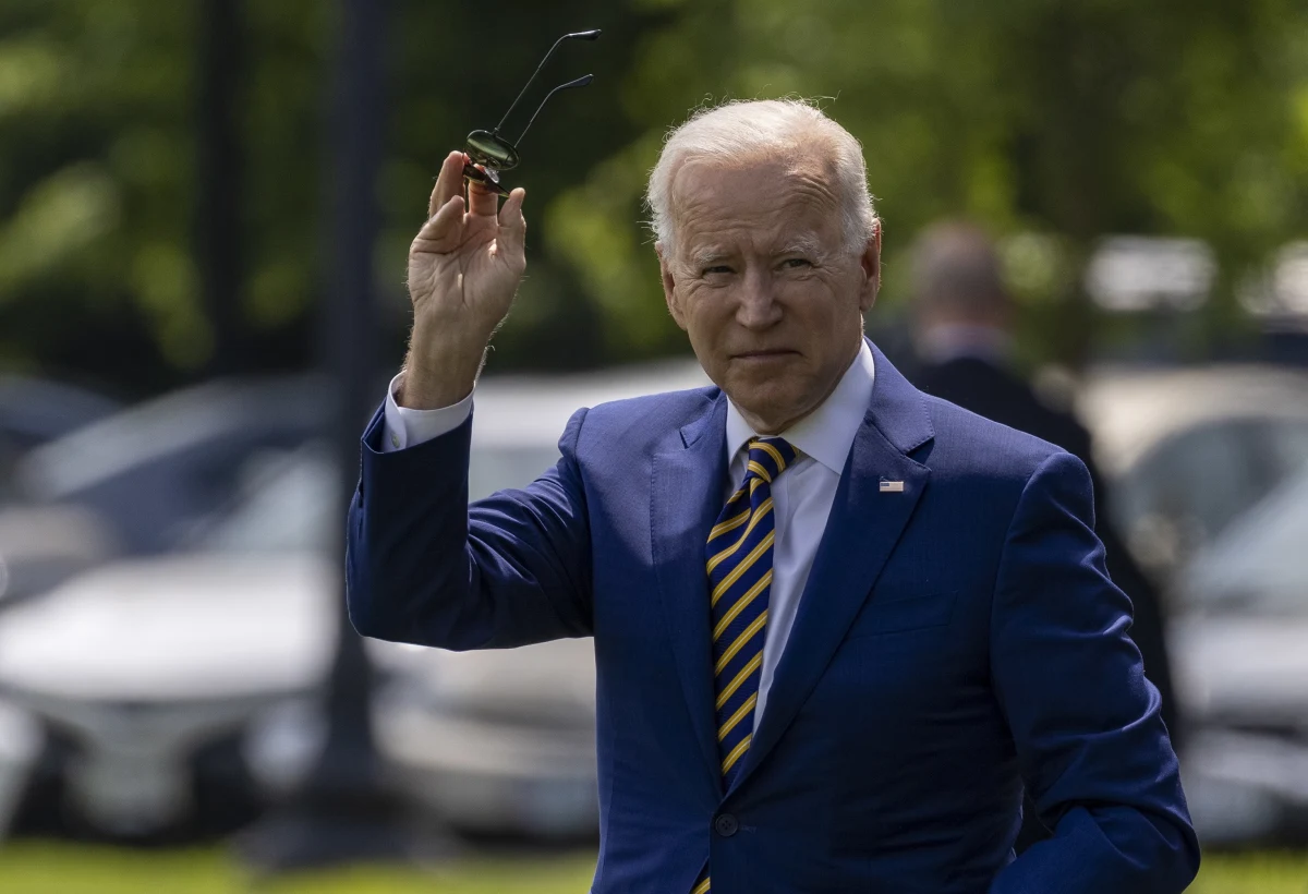 Prezydent Joe Biden zaapelował do Amerykanów, by szczepili się przeciwko koronawirusowi. Ostrzegł także przed wariantem Delta. "To wariant, który łatwiej się przenosi, jest potencjalnie zabójczy i szczególnie groźny dla młodych ludzi" - podkreślił Biden.