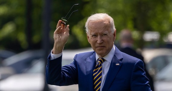 Prezydent Joe Biden zaapelował do Amerykanów, by szczepili się przeciwko koronawirusowi. Ostrzegł także przed wariantem Delta. "To wariant, który łatwiej się przenosi, jest potencjalnie zabójczy i szczególnie groźny dla młodych ludzi" - podkreślił Biden.