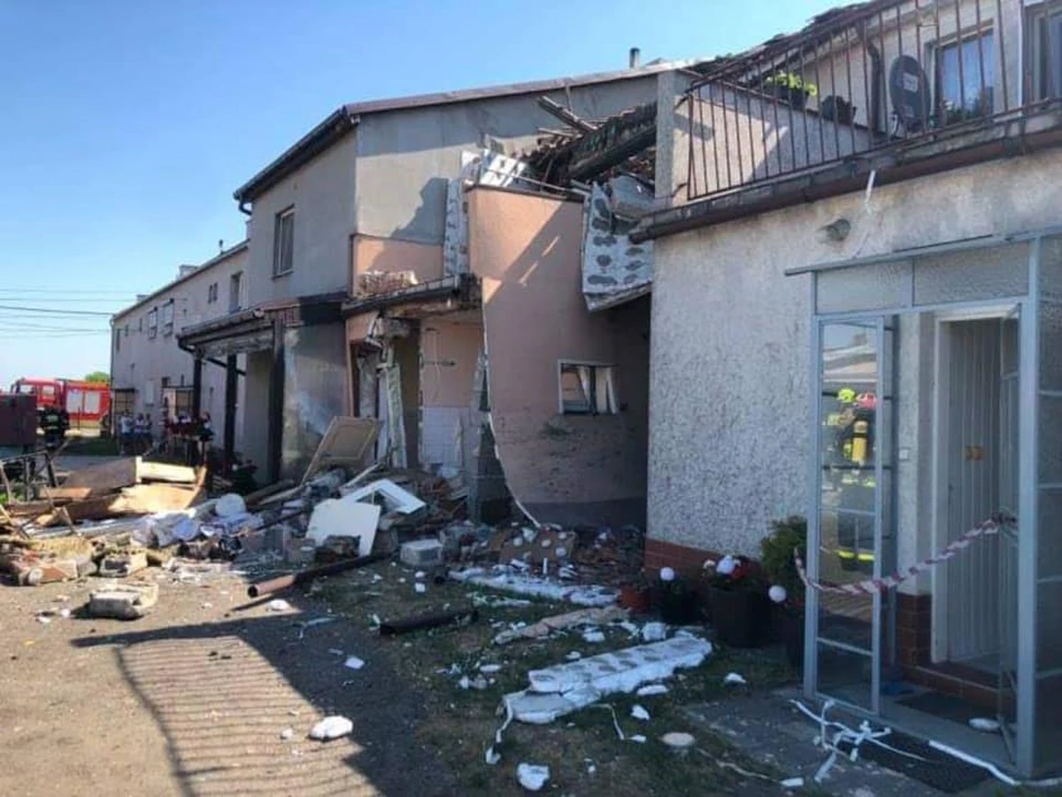 Do wybuchu butli gazowej doszło w domu zamieszkałym przez 71-letnich małżonków w wielkopolskim Trębaczowie. Z sąsiednich budynków ewakuowano 15 osób – poinformował rzecznik prasowy kępińskiej policji sierż. Rafał Stramowski.