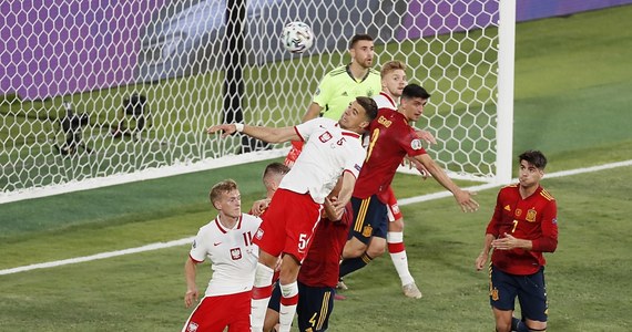 Team menedżer reprezentacji Polski potwierdził, że w sobotnim meczu piłkarskich mistrzostw Europy z Hiszpanią (1:1) w Sewilli Janowi Bednarkowi odnowił się uraz mięśniowy. „Ta kontuzja dokuczała mu przed pierwszym spotkaniem ze Słowacją” - przyznał Jakub Kwiatkowski.