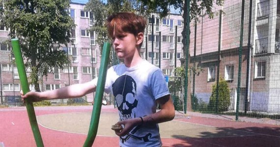 Szczecińska policja prowadzi poszukiwania 12-letniego Dawida Zadory. Chłopiec oddalił się w sobotę z domu i do tej pory nie wrócił.