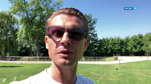 Ekspert Polsatu Sport Artur Wichniarek przewidział remis Polski w meczu z Hiszpanią. W sobotę rano nagrał i opublikował w sieci filmik, w którym pokazał, że ma wiarę w Biało-Czerwonych i dokładnie wytypował wynik 1:1. Nagranie byłego napastnika reprezentacji Polski zostało zaprezentowane w niedzielnym programie "Cafe Euro".