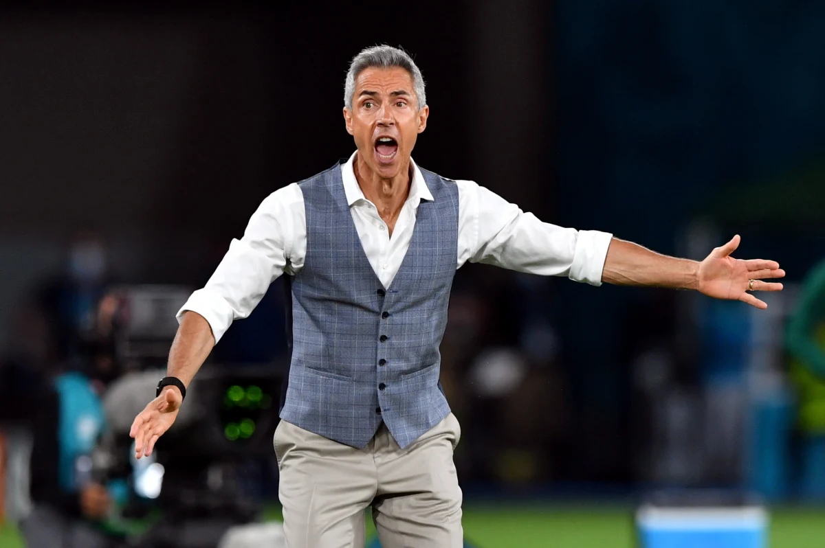 Selekcjoner piłkarskiej reprezentacji Polski Paulo Sousa podziękował kibicom za wspaniały doping, który niósł biało-czerwonych w sobotnim meczu z Hiszpanią w mistrzostwach Europy. Polacy zremisowali w Sewilli 1:1 i zachowują szanse awansu do 1/8 finału.