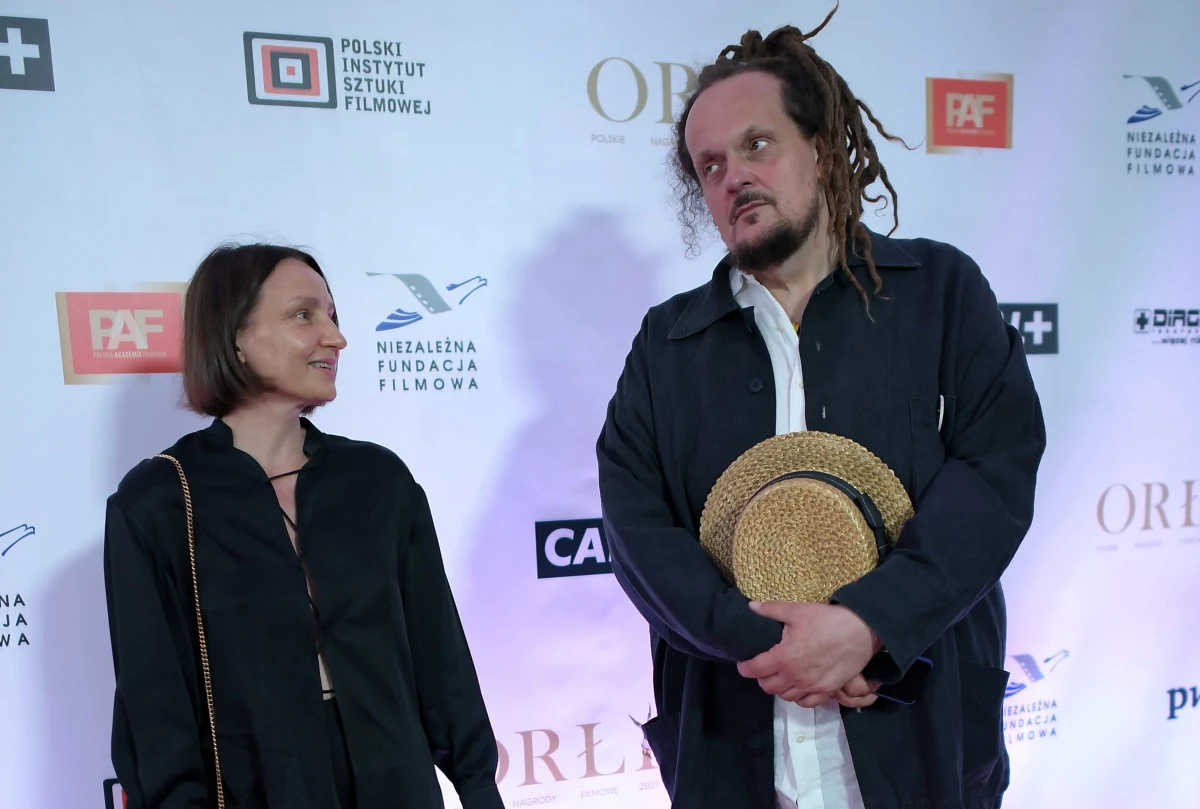 "Zabij to i wyjedź z tego miasta" Mariusza Wilczyńskiego uhonorowano Polską Nagrodą Filmową Orły 2021 w kategorii najlepszy film. Za najlepszą reżyserię nagrodzono Jana Holoubka za "25 lat niewinności. Sprawę Tomka Komendy".