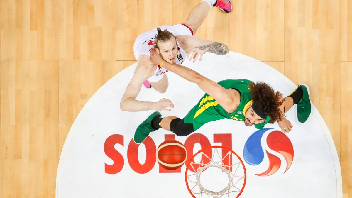 Reprezentacja Polski koszykarzy przegrała z Brazylią 65:68 (5:18, 21:20, 19:17, 20:13) w towarzyskim meczu rozegranym w Gliwicach.