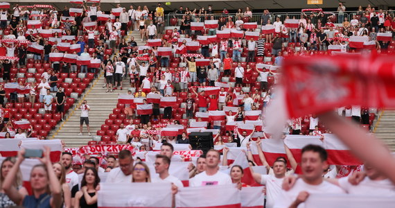 W swoim ostatnim meczu w grupie Polska zmierzyła się ze Szwecją. Niestety, biało-czerwoni przegrali i odpadli z mistrzostw Europy. Na pocieszenie mamy dla Was radiowe gadżety! Wystarczy, że pokażecie nam, jak kibicowaliście reprezentacji Polski. Czekamy na zdjęcia!