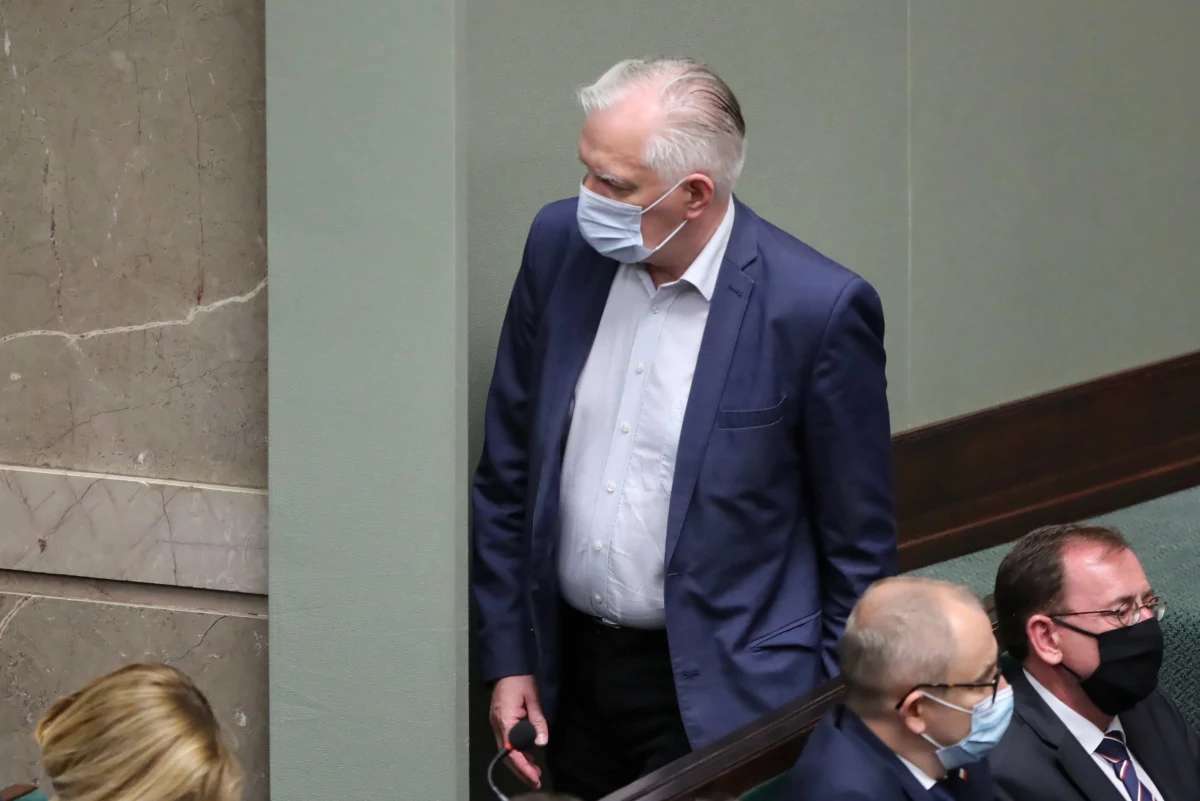 Brak opinii biegłego rewidenta, błędy w rachunkowości, a nawet bezprawna korzyść. Porozumienie od lat ma kłopoty ze sprawozdaniami dla PKW - 
pisze czwartkowa "Rzeczpospolita".
