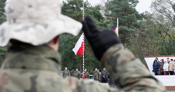 „Zgodnie z decyzjami Sojuszników, postanowiliśmy nie przedłużać misji Polskiego Kontyngentu Wojskowego w Afganistanie; z końcem czerwca kończymy wojskowe zaangażowanie w największej operacji NATO w historii” - poinformował w czwartek prezydent Andrzej Duda.