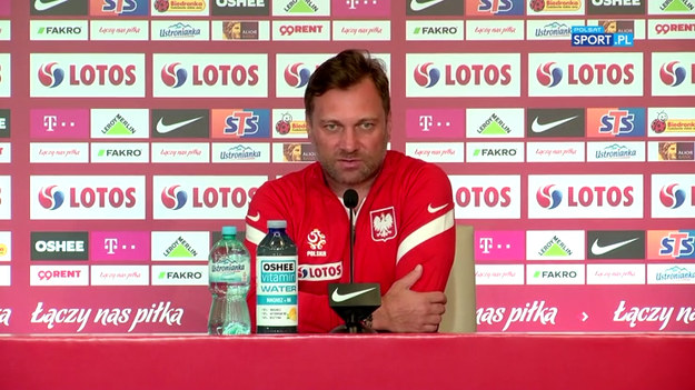 Podczas środowego meczu Polska - Szwecja na Euro 2020 żółtą kartka ukarany został rzecznik prasowy PZPN i team menadżer naszej reprezentacji Jakub Kwiatkowski. Czym podpadł sędziemu? Wyjaśnił to podczas czwartkowej konferencji prasowej.