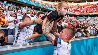 Euro 2020. Wzruszające spotkania piłkarzy z rodzinami tuż po meczach