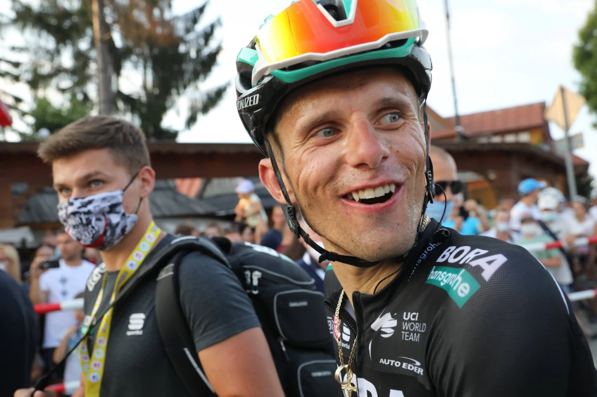 W Bretanii rozpocznie się dziś 108. edycja wyścigu Tour de France. Z Brestu wystartuje 184 kolarzy. Wśród nich będzue dwóch Polaków – Michał Kwiatkowski i Rafał Majka. Tytułu będzie bronić Słoweniec Tadej Pogacar z drużyny Majki – UAE Team Emirates.