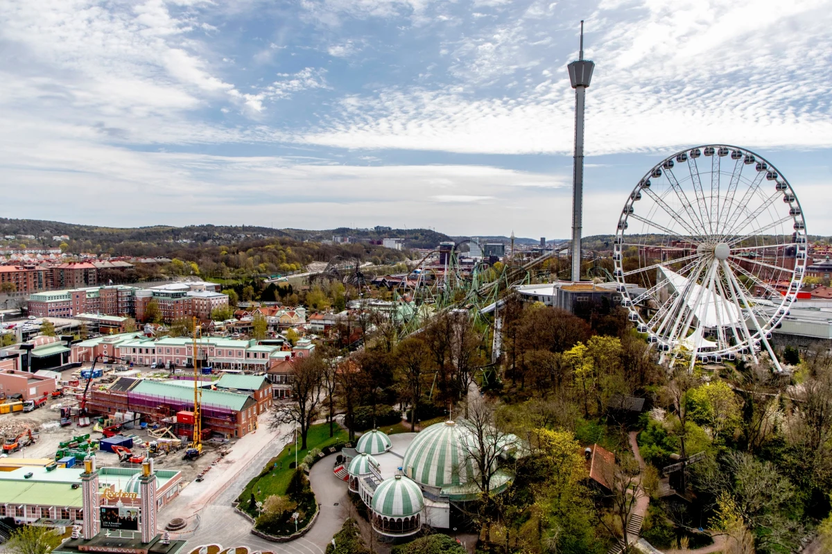 Piłkarze reprezentacji Szwecji przechodzą specjalny trening mentalny przed jutrzejszym meczem 1/8 finału mistrzostw Europy z Ukrainą. Jednym z jego elementów były jazdy kolejką górską w parku rozrywki w Goeteborgu.