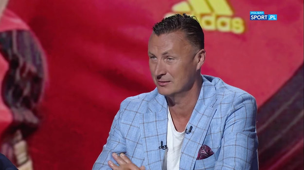 - Po turnieju Euro 2020 cały czas szukamy winnych porażki reprezentacji Polski. Mamy prawie 40 mln ludności, piłkarzy w fenomenalnych klubach, a tymczasem na boisko wychodzi reprezentacja Czech czyli kraju, który ma 10 mln ludności, bez takich nazwisk, jakie są w reprezentacji Polski i okazuje się, że jest to zespół, który ma szansę zagrać za chwilę w półfinale - powiedział Tomasz Hajto w programie "Cafe Euro".