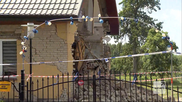 Do zdarzenia doszło w Sosnowie w województwie zachodniopomorskim. Nowożeńcy bawili się na weselu, kiedy dotarła do nich wiadomość, że ich dom uległ zniszczeniu z powodu wybuchu.