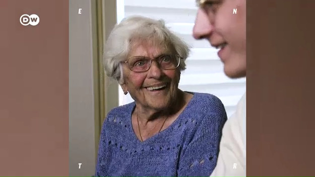 "Na czym zarabiam?"- dopytuje się rozbrajająco 94-letnia Gerda. Staruszka nie wie, że wraz z wnukiem zarabia miesięcznie kilka tysięcy złotych. I nie jest to z pewnością szczyt jej możliwości!