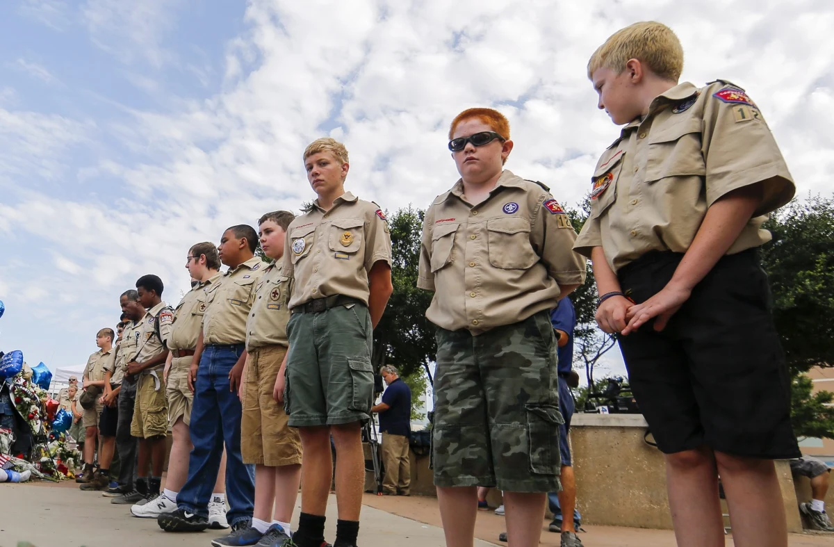 Największa organizacja amerykańskiego ruchu skautowego Boy Scouts of America (BSA) zgodziła się zapłacić 850 mln dolarów grupie około 60 tys. ofiar molestowania seksualnego przez opiekunów. To największe w historii odszkodowanie tego typu. 