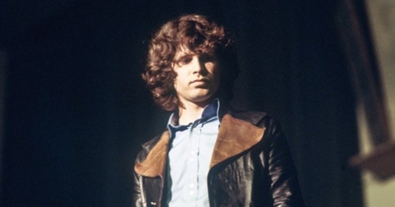 Dziś mija 50 lat od śmierci Jima Morrisona. Wokalista amerykańskiej grupy The Doors zmarł w Paryżu w wieku 27 lat. Okoliczności jego śmierci nadal budzą wiele wątpliwości. 
