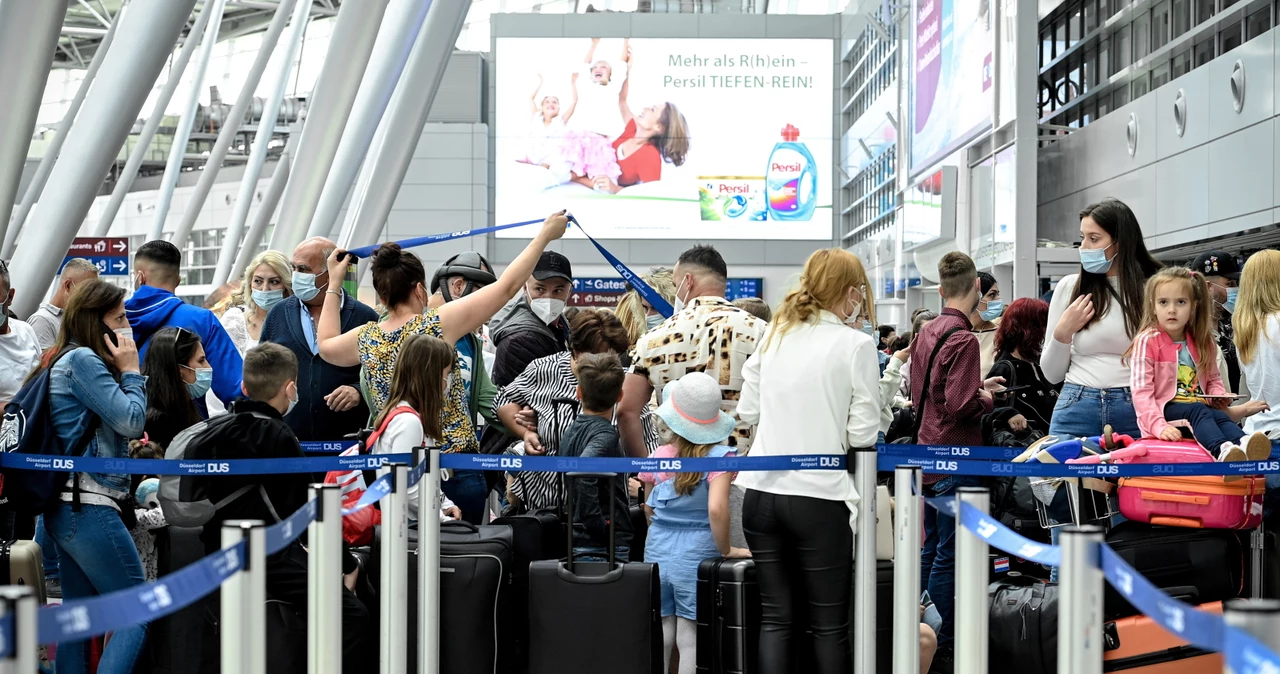 Eksperci twierdzą, że powroty z wakacji będą związane z zakażeniami