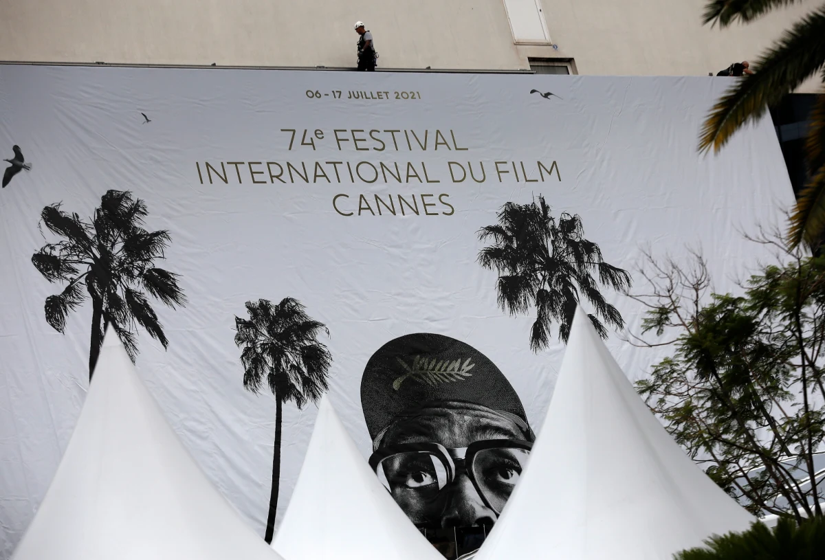 6 lipca rozpocznie się 74. festiwal filmowy w Cannes. Znana z Avengersów "Czarna Wdowa" 9 lipca trafi do polskich kin. A na 10 i 11 lipca w Warszawie i Rzeszowie zaplanowano koncerty "Tomasz Stańko. Toast Urodzinowy".