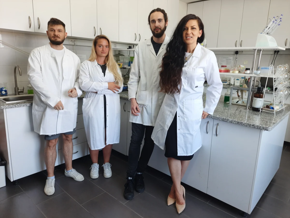 Skrócenie czasu produkcji leków przeciwdepresyjnych o 90 proc. a leków przeciwnowotworowych nawet o 50 proc, to efekt rozwiązania opracowanego przez zespół badaczy z Politechniki Krakowskiej.