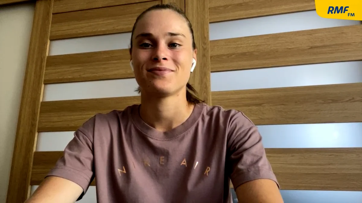 ​Włosi są już w finale Euro 2020. Reprezentacja prowadzona przez Roberto Manciniego, pokonała po rzutach karnych Hiszpanię. Dziś drugi półfinał piłkarskich mistrzostw Europy. Na Wembley w Londynie, Anglia zmierzy się z reprezentacją Danii, która jest rewelacją turnieju. "Dania to taki czarny koń tego turnieju i zobaczymy czy dziś postawią się Anglikom. Duńczycy świetnie wykorzystują stałe fragmenty gry i są bardzo efektywni w tym co robią" - zaznacza Ewa Pajor, napastniczka Wolfsburga i reprezentacji Polski, z którą o meczach półfinałowych mistrzostw Europy rozmawiał Wojciech Marczyk z redakcji sportowej RMF FM.