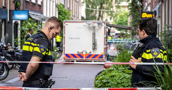 Mieszkający w Holandii 35-letni Polak jest jednym z podejrzanych w sprawie postrzelenia dziennikarza śledczego Petera R. de Vries. Reporter walczy o życie w szpitalu. Został postrzelony wczoraj wieczorem tuż po wyjściu ze studia telewizyjnego. 