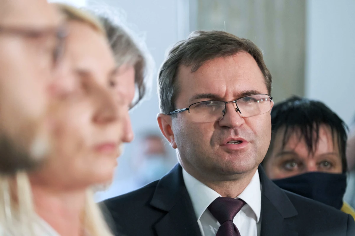 Zbigniew Girzyński i Małgorzata Janowska – którzy niedawno opuścili sejmowy klub Prawa i Sprawiedliwości – dołączają do koła poselskiego Polskie Sprawy. "Chcemy tworzyć nową polityczną rzeczywistość" – ogłosił Girzyński.