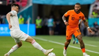 Primera Division. Memphis Depay ma zarabiać mniej w Barcelonie