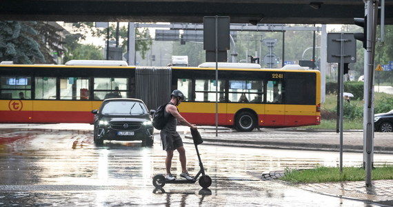 ​Ponad 1100 strażackich interwencji z powodu nawałnic, które przetoczyły się od czwartku nad dużą częścią kraju. Najbardziej pogoda dawała się we znaki mieszkańcom województw: wielkopolskiego, kujawsko-pomorskiego i łódzkiego. 