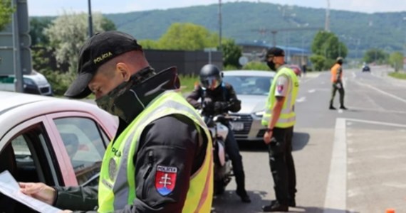 Czechy i Słowacja od dziś zaostrzają zasady wjazdu dla turystów z Polski z powodu obawy przed nowymi wariantami koronawirusa. O czym trzeba pamiętać przed wjazdem do naszych południowych sąsiadów?