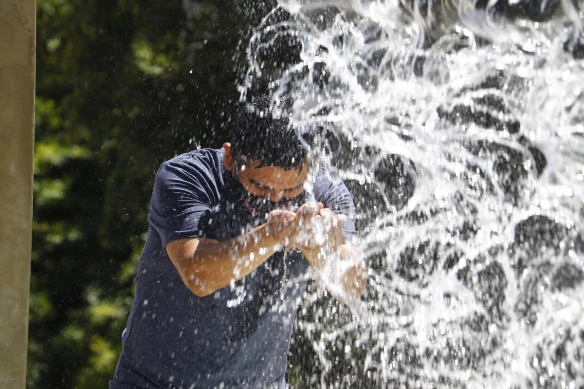Co najmniej 78 zgonów spowodowanych ekstremalną falą upałów potwierdził Departament Zdrowia amerykańskiego stanu Waszyngton. Według dziennika „Seattle Times” faktyczna liczba ofiar może być wyższa.