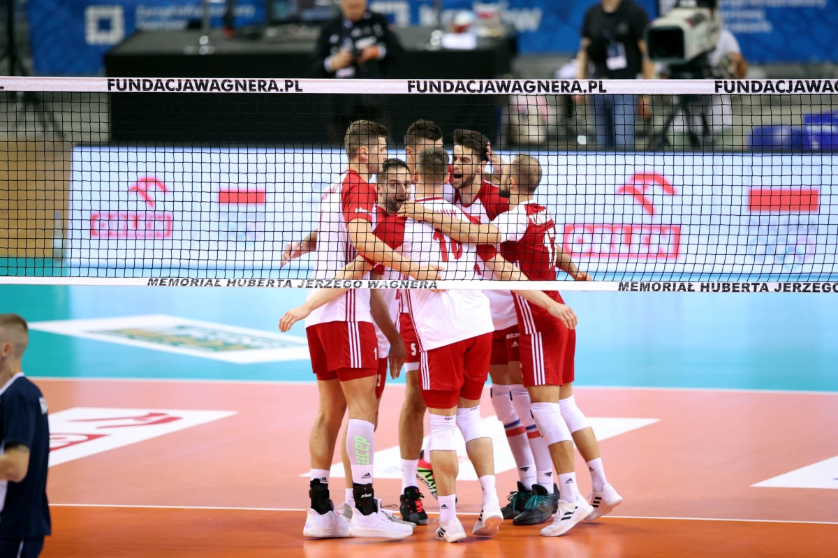 Polscy siatkarze wygrali XVIII Memoriał Jerzego Huberta Wagnera. W ostatnim meczu rozgrywanego w Krakowie turnieju pokonali Egipt 3:0 (25:13, 26:24, 25:19), który zajął drugie miejsce. Trzecia lokata przypadła Norwegom, a czwarta reprezentacji Azerbejdżanu. 