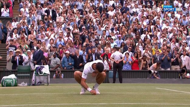 Novak Djoković pokonał Matteo Berretiniego i zwyciężył w Wielkim Szlemie. 
Po spotkaniu Serbski tenisista wykonał niecodzienny gest.