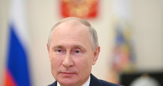 Prezydent Rosji Władimir Putin opublikował artykuł, w którym przekonuje, że "prawdziwa suwerenność Ukrainy jest możliwa w partnerstwie z Rosją". Powtarza także opinię, którą wyrażał wielokrotnie, że Rosja i Ukraina to "jeden naród". 