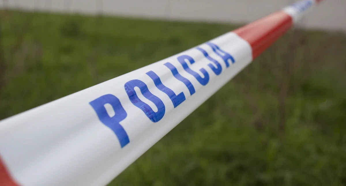 ​Dramatyczne sceny w centrum Lubartowa w województwie lubelskim. Nożownik napadł na idącą ulicą parę. Kobieta zginęła od kilku ciosów ostrym narzędziem, a towarzyszący jej mężczyzna został ranny. Napastnik został zatrzymany.