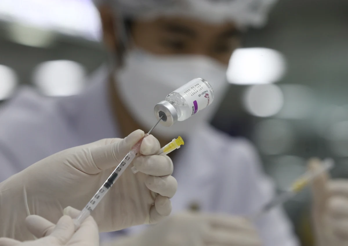 Prawie 1,5 mln Francuzów zarejestrowało się od poniedziałkowego wieczora na szczepienie przeciw Covid-19. Nagły wzrost zainteresowania szczepieniami jest związany z zapowiedzią prezydenta Francji Emmanuela Macrona.