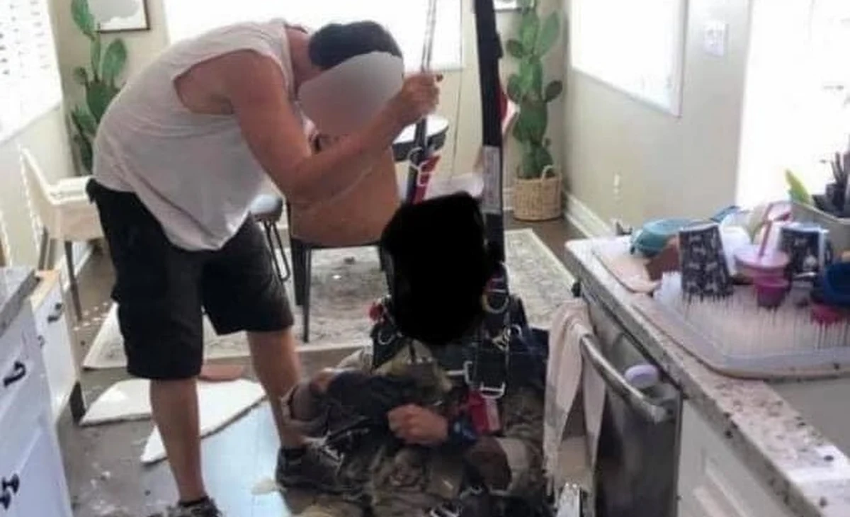 Skoczył z wysokości pięciu kilometrów ze źle otwartym spadochronem i przeżył. Brytyjski komandos może mówić o dużym szczęściu. ​Według doniesień, żołnierz odniósł tylko lekkie obrażenia i został przewieziony do szpitala. 