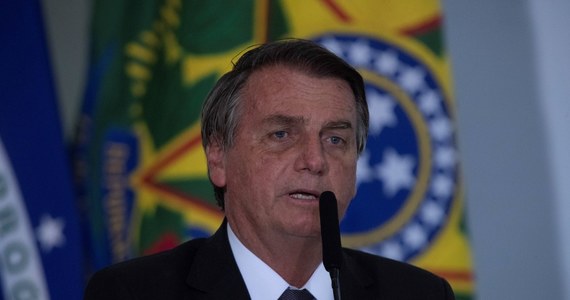 Syn prezydenta Brazylii Jaira Bolsonaro, Flavio, poinformował, że jego ojciec został w środę przewieziony do szpitala. Polityk ma problemy z mówieniem. W lecznicy może czekać go operacja niedrożnego jelita. 