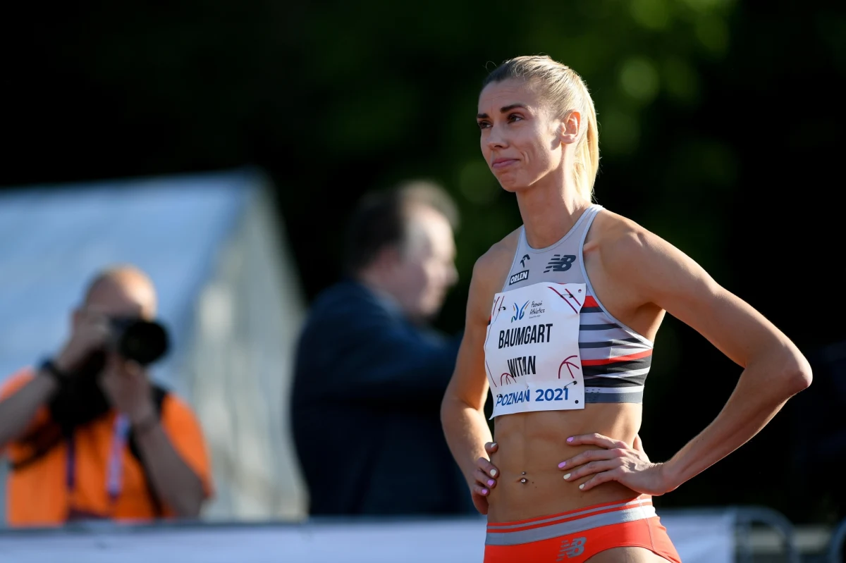 Dwa lata temu w Dausze zdobyły wicemistrzostwo świata. Wyprzedziły je tylko Amerykanki. Trzy lata temu w Berlinie sięgnęły po złoto na mistrzostwach Europy! To pamiętna impreza, na której Justyna Święty-Ersetic - w godzinę po zdobyciu indywidualnego złota - pomogła wywalczyć jeszcze mistrzostwo w sztafecie. Teraz Aniołki Matusińskiego, czyli sztafeta 4 razy 400 metrów, szykują się do walki o olimpijskie laury. Panie złożą w piątek ślubowanie, a po weekendzie wylecą do Tokio. Żeńska sztafeta jest jedną największych polskich nadziei medalowych. Z filarem tej drużyny - Igą Baumgart-Witan rozmawiał Paweł Pawłowski.