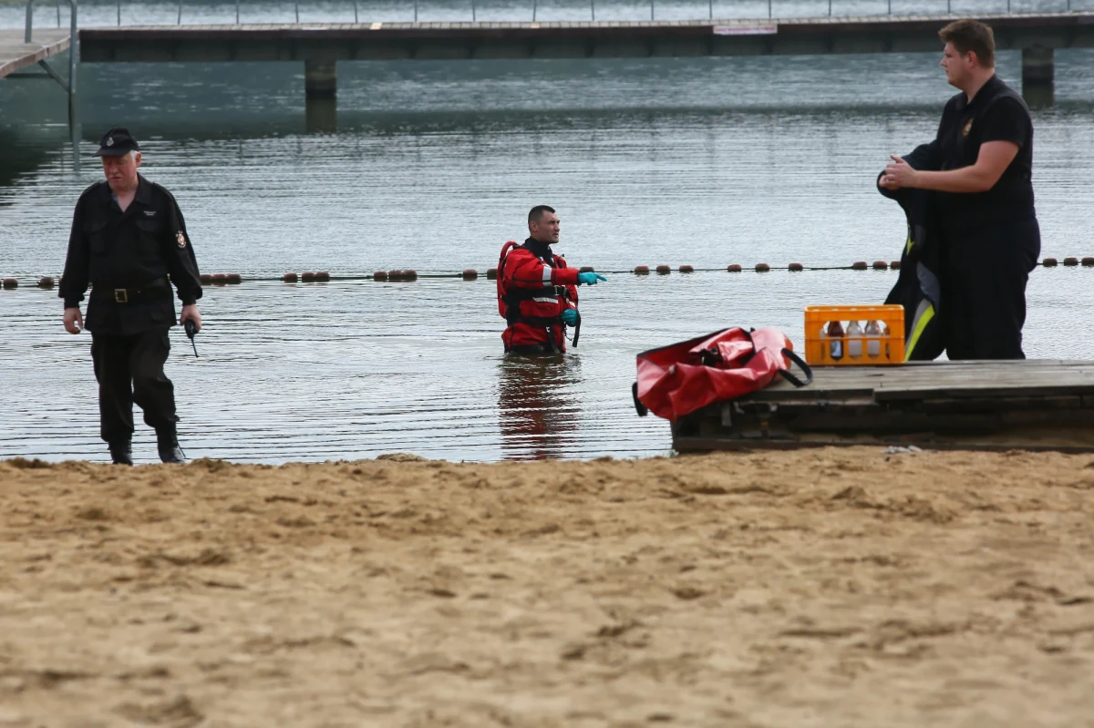 Zarzuty nieumyślnego spowodowania śmierci i narażenia na utratę życia lub zdrowia przedstawiono rodzicom 2,5-letniego chłopca. Dziecko utonęło w czwartek w zbiorniku wodnym na terenie ośrodka wypoczynkowego w Antoninie (woj. wielkopolskie).