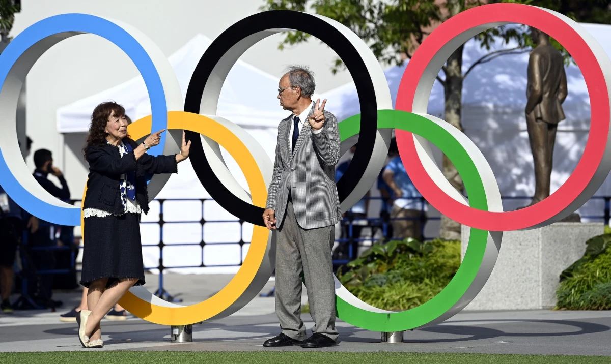 W wiosce olimpijskiej odkryto pierwszy przypadek koronawirusa - poinformowali w sobotę organizatorzy igrzysk olimpijskich, które rozpoczynają się w Tokio już w przyszłym tygodniu.