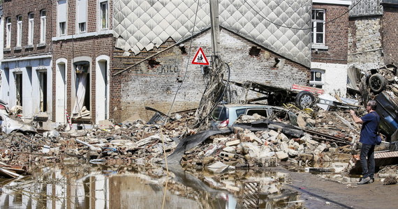 31 osób zginęło w powodziach, które w ostatnich dniach nawiedziły Belgię - przekazał rząd. Nadal poszukuje się 163 osób. Zakończono akcje ratunkowe.