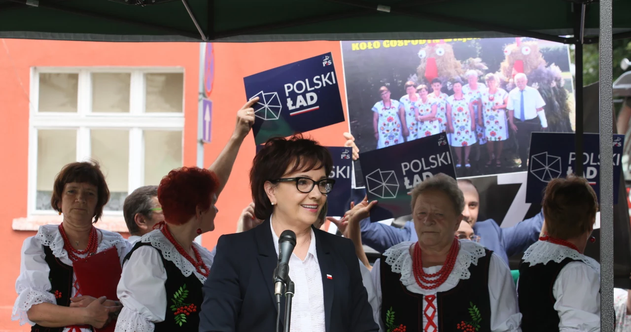 Marszałek Sejmu Elżbieta Witek podczas pikniku rodzinnego w Otyniu