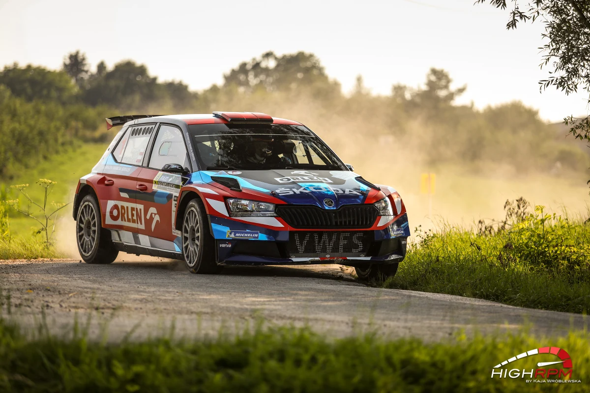 Mikołaj Marczyk i Szymon Gospodarczyk zwyciężyli w trzeciej rundzie tegorocznego cyklu ProfiAuto Rajdowych Samochodowych Mistrzostw Polski – Rajdzie Nadwiślańskim. Duet nie pozostawił rywalom złudzeń odnośnie tego, kto jest aktualnie najszybszy na trasach RSMP.