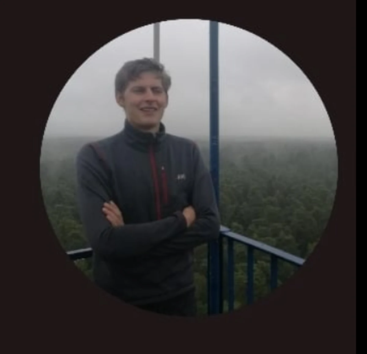 Ratownicy ze Słowacji szukają Polaka, który ostatni raz był widziany 14 lipca - czyli w środę. Kornel Kosarzycki tego dnia około godz. 17 miał jechać w Tatry Wysokie. Miał wrócić w sobotę. Jego samochód znaleziono w Jaworzynie Tatrzańskiej. 