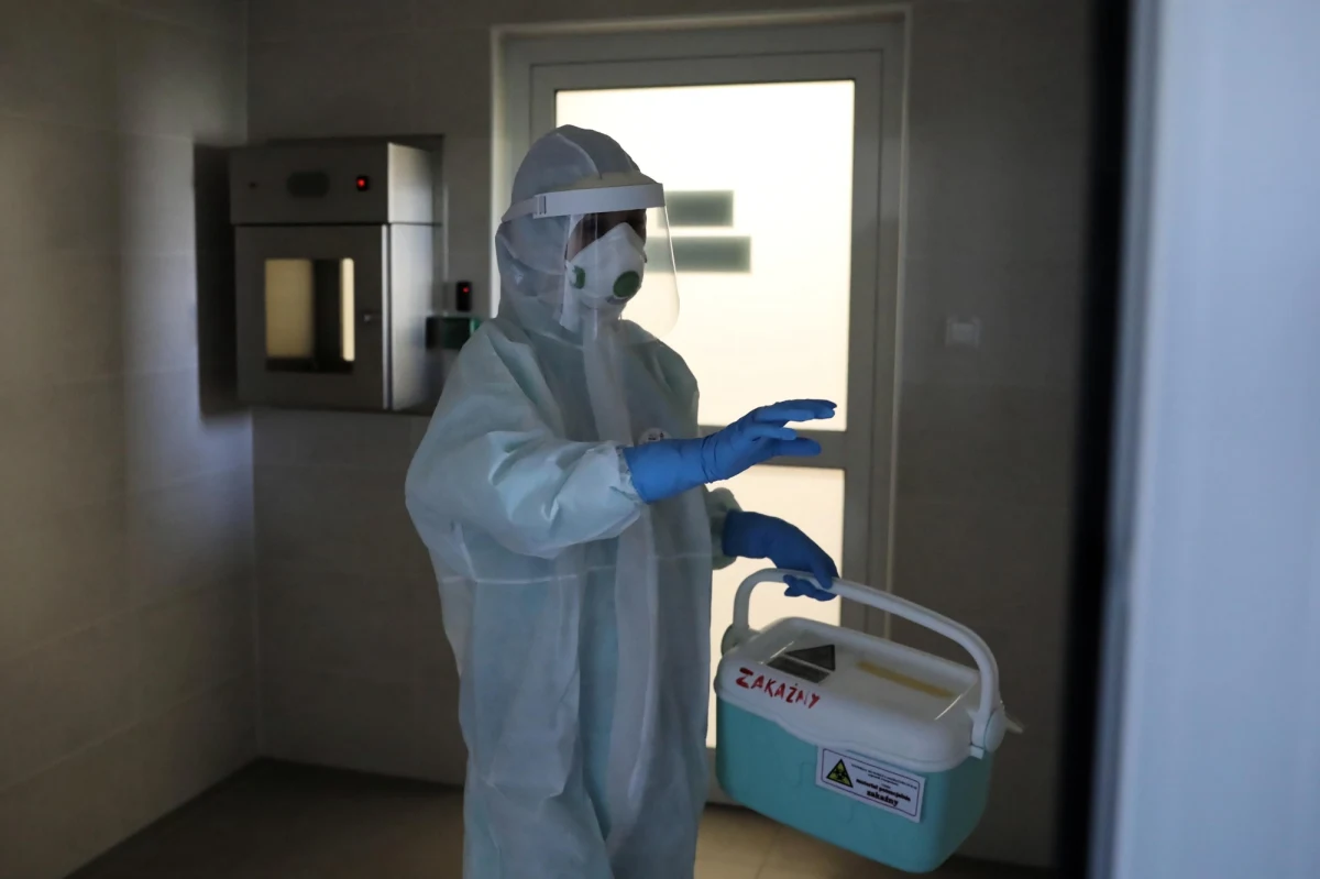 Mamy 124 nowe i potwierdzone przypadki zakażenia koronawirusem - poinformowało Ministerstwo Zdrowia. Zmarły 3 osoby z Covid-19.